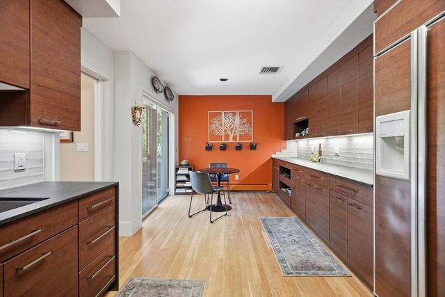 232 Allandale Rd 3A, Boston, MA 02467