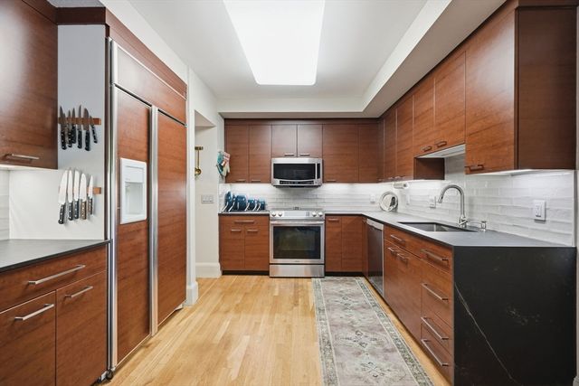 232 Allandale Rd 3A, Boston, MA 02467