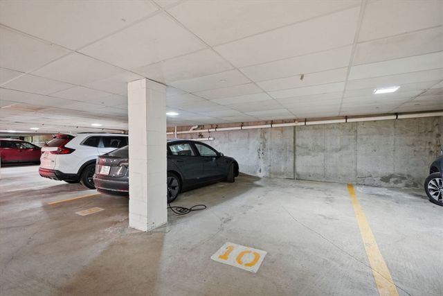 232 Allandale Rd 3A, Boston, MA 02467