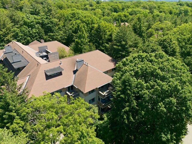232 Allandale Rd 3A, Boston, MA 02467
