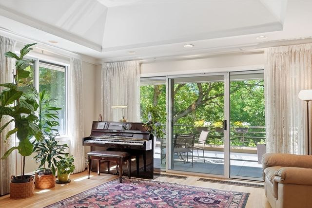 232 Allandale Rd 3A, Boston, MA 02467