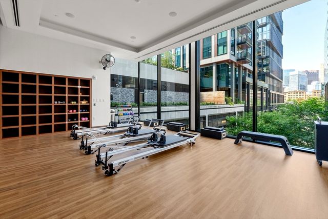 133 Seaport Boulevard 716, Boston, MA 02210