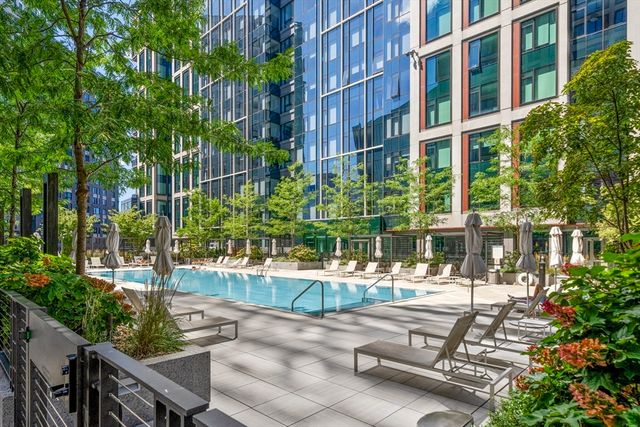 133 Seaport Boulevard 716, Boston, MA 02210