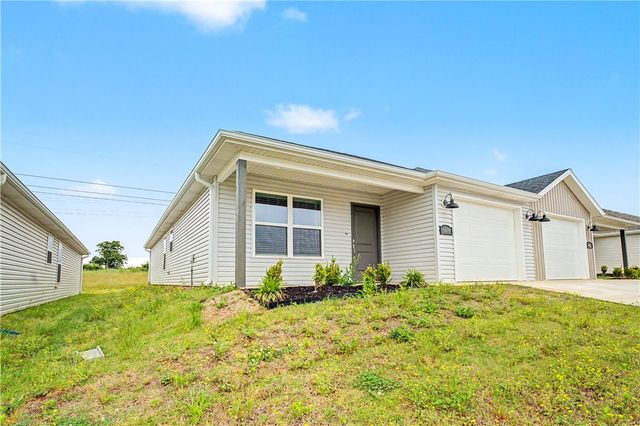 6609 & 6611 NW Altus Street, Bentonville, AR 72713
