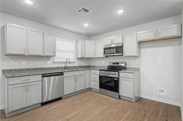 6609 & 6611 NW Altus Street, Bentonville, AR 72713