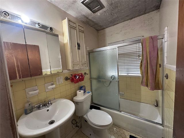 1638 GRAND STREET, Orlando, FL 32805