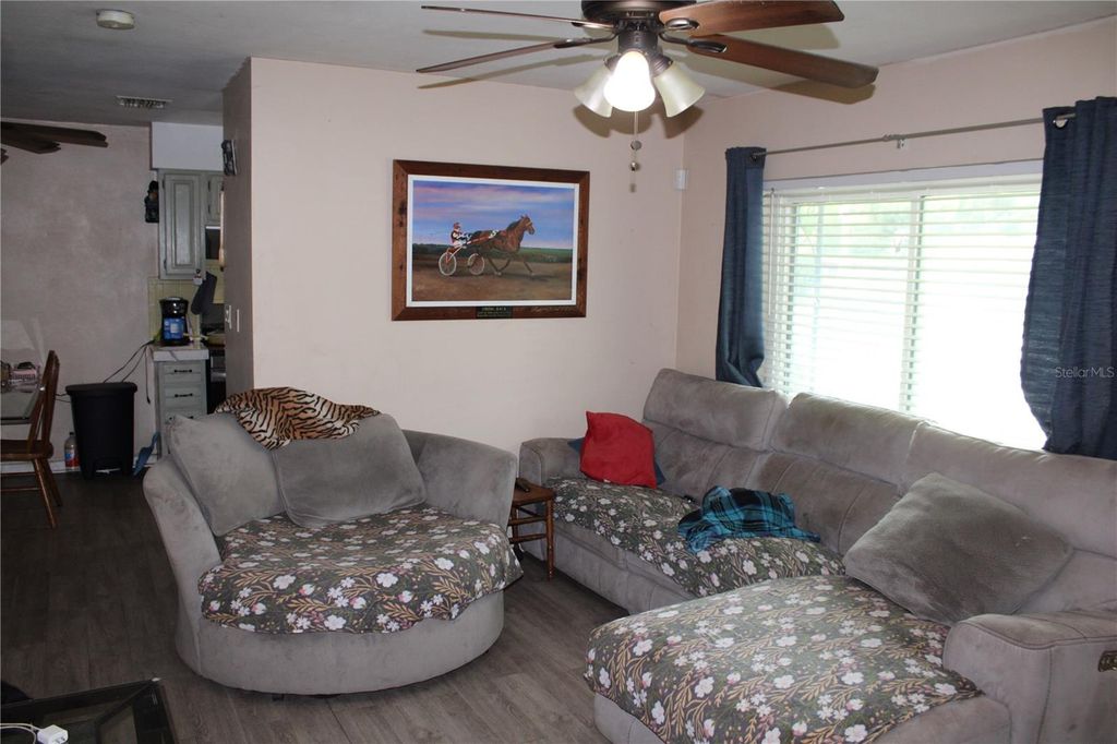 Image 5 of property listing at 1638 GRAND STREET, Orlando, FL 32805