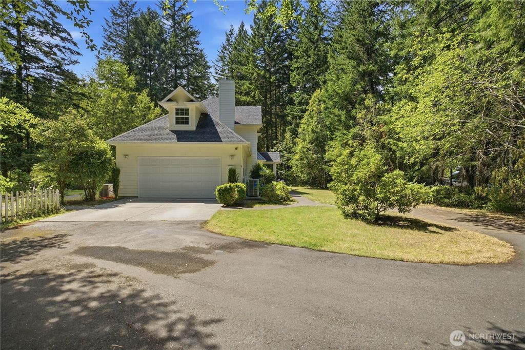 11848 Carriage Place SE, Olalla, WA 98359
