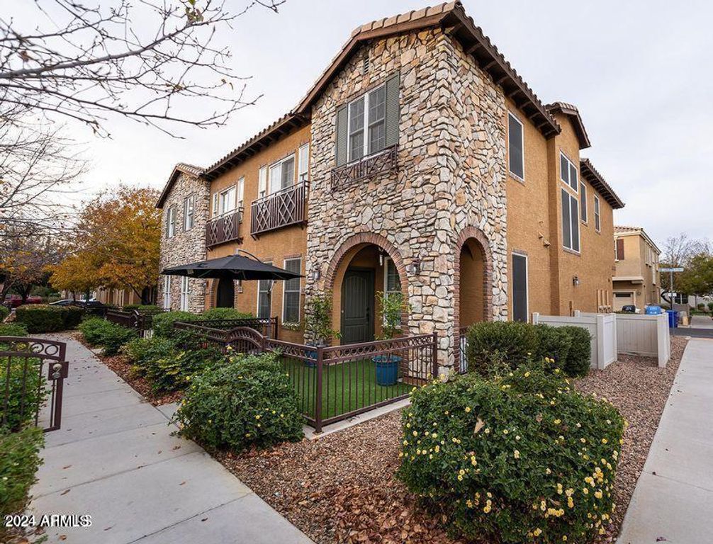 4757 E WATERMAN Street 103, Gilbert, AZ 85297