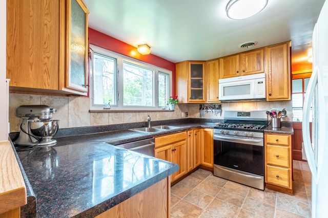 3334 River Forest Drive, Fort Wayne, IN 46805