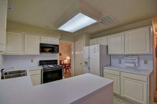 191 Dreamweaver, The Woodlands, TX 77380