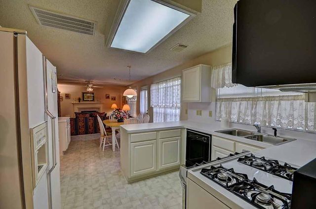 191 Dreamweaver, The Woodlands, TX 77380