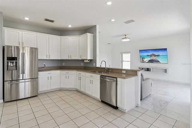 2676 PATRICIAN CIRCLE, Kissimmee, FL 34746