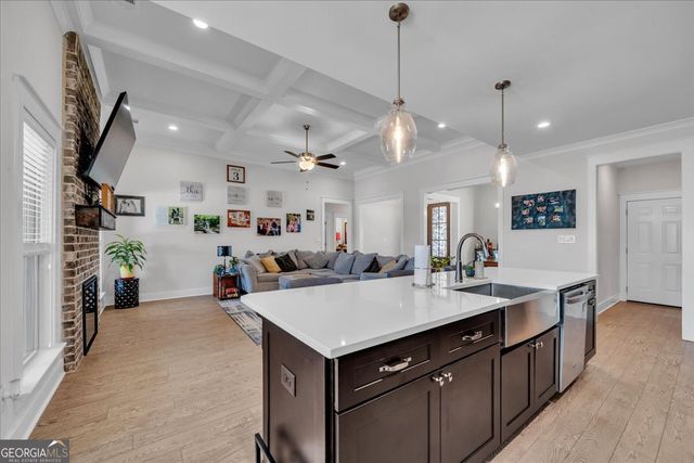 424 Rustic Live Oak Trail, Bonaire, GA 31005