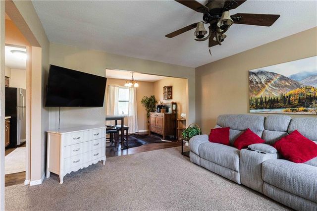 210 E Swisher Drive, Clinton, MO 64735