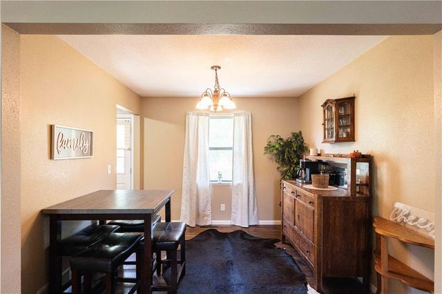 210 E Swisher Drive, Clinton, MO 64735