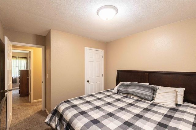 210 E Swisher Drive, Clinton, MO 64735
