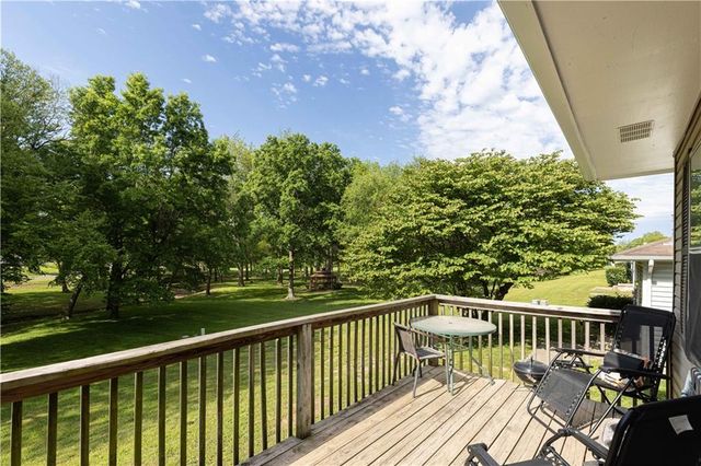 210 E Swisher Drive, Clinton, MO 64735