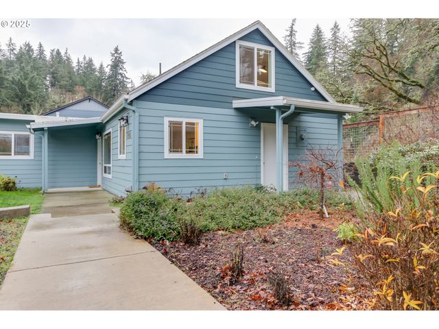 2984 FLORAL HILL Dr, Eugene, OR 97403