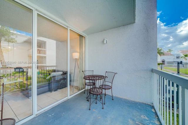 4876 NW 97th Ct 352, Doral, FL 33178