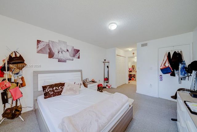 4876 NW 97th Ct 352, Doral, FL 33178