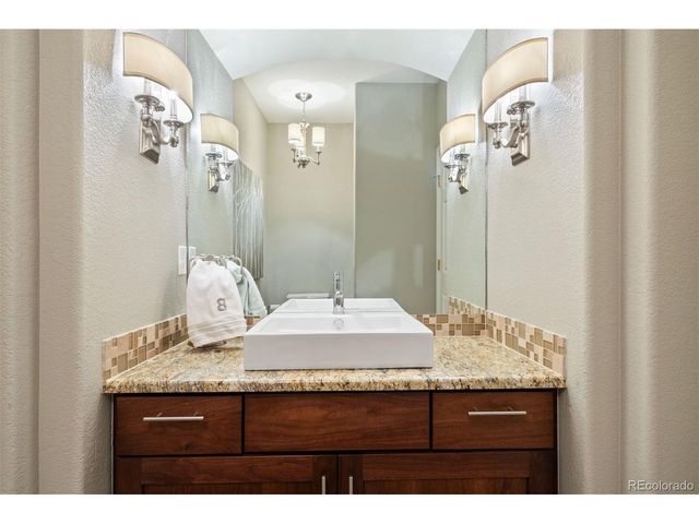 8919 Redwing Ave, Littleton, CO 80126