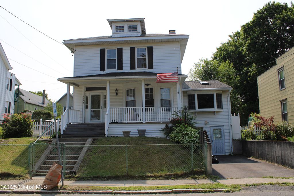1544 4th Street, Rensselaer, NY 12144