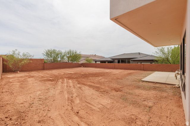 324 N 200 E, Ivins, UT 84738