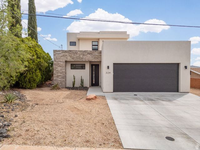 324 N 200 E, Ivins, UT 84738