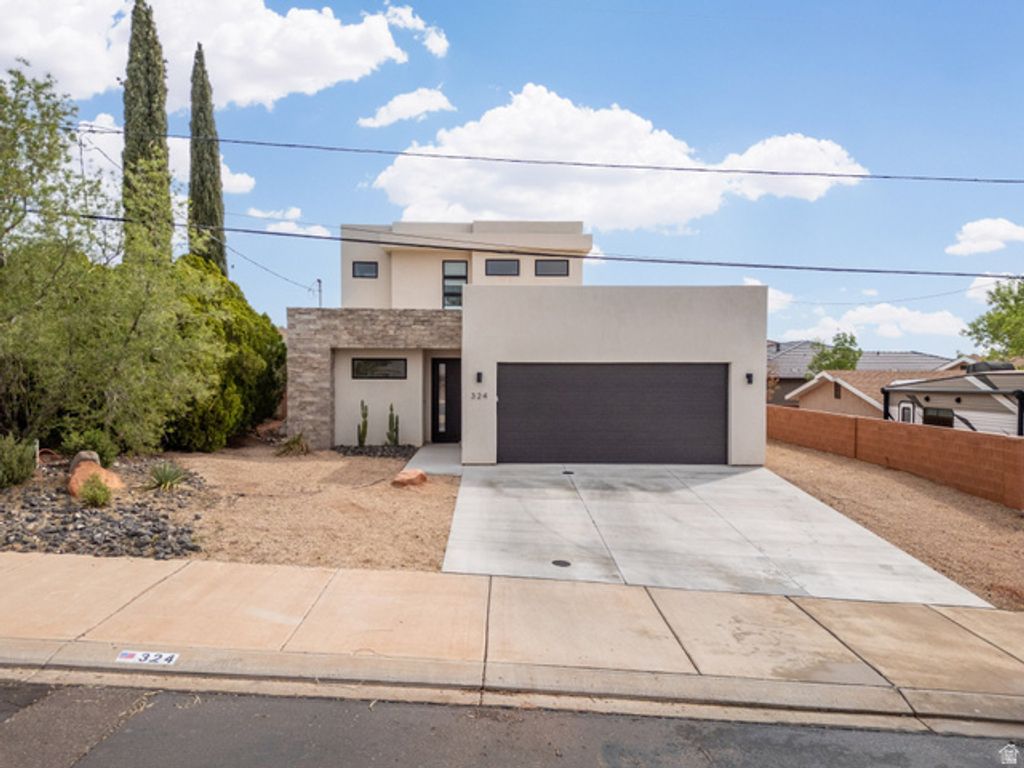 324 N 200 E, Ivins, UT 84738