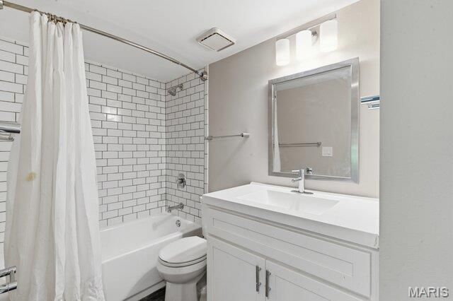 9129 Wrenwood Lane, Brentwood, MO 63144