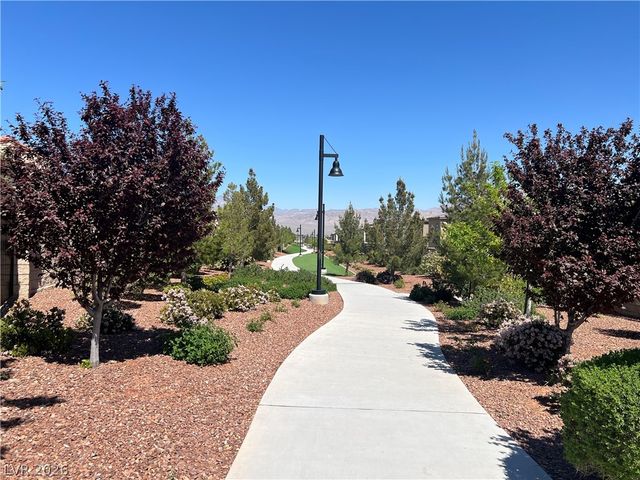 9952 Birch Knoll Avenue, Las Vegas, NV 89166