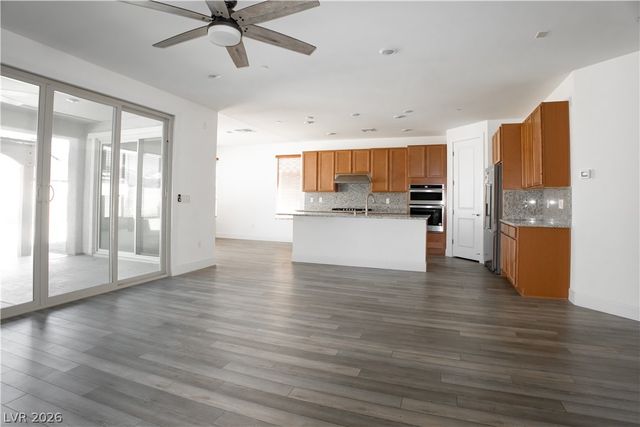 9952 Birch Knoll Avenue, Las Vegas, NV 89166