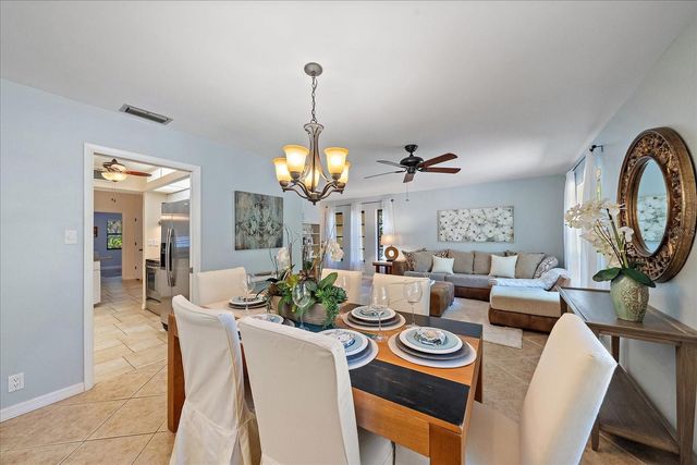 3246 MAIDEN LANE, Sarasota, FL 34231