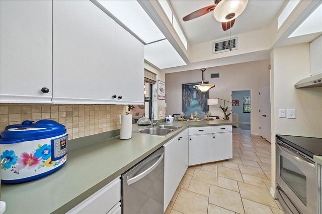 3246 MAIDEN LANE, Sarasota, FL 34231