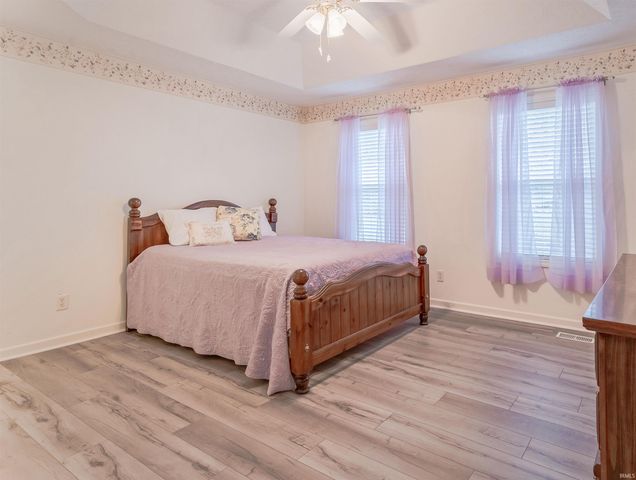 722 Strawberry Hill Road, Evansville, IN 47711