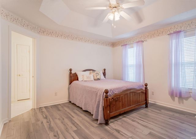 722 Strawberry Hill Road, Evansville, IN 47711