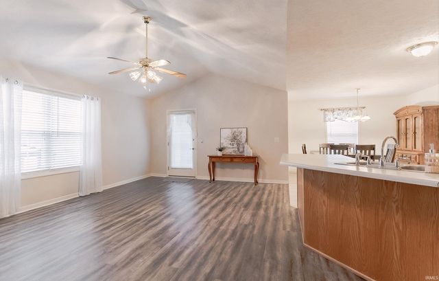 722 Strawberry Hill Road, Evansville, IN 47711