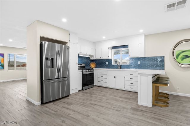 4955 Ridge Avenue, Las Vegas, NV 89103