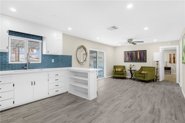 4955 Ridge Avenue, Las Vegas, NV 89103