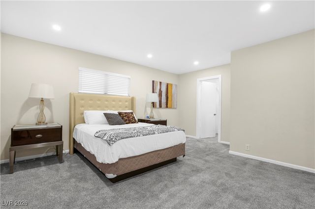 4955 Ridge Avenue, Las Vegas, NV 89103