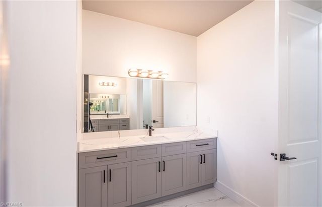 111 NW 6th ST, Cape Coral, FL 33993