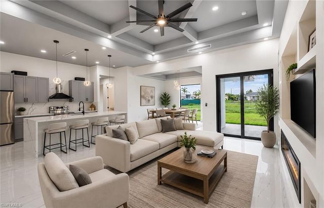 111 NW 6th ST, Cape Coral, FL 33993