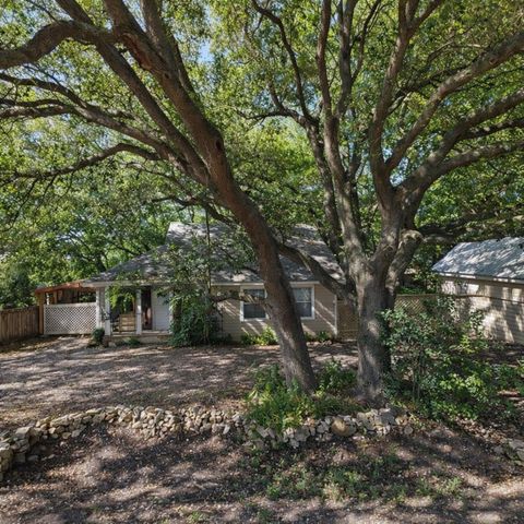 3711 Chanterway Street, Bacliff, TX 77518