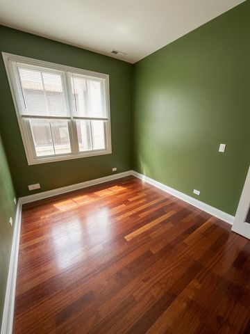 2243 N Lister Avenue 401, Chicago, IL 60614