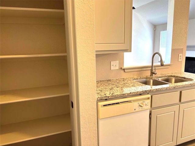 624 NW 21st Street, Moore, OK 73160