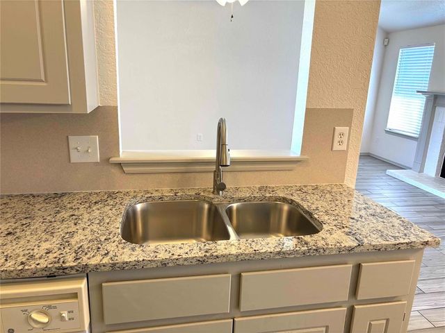 624 NW 21st Street, Moore, OK 73160