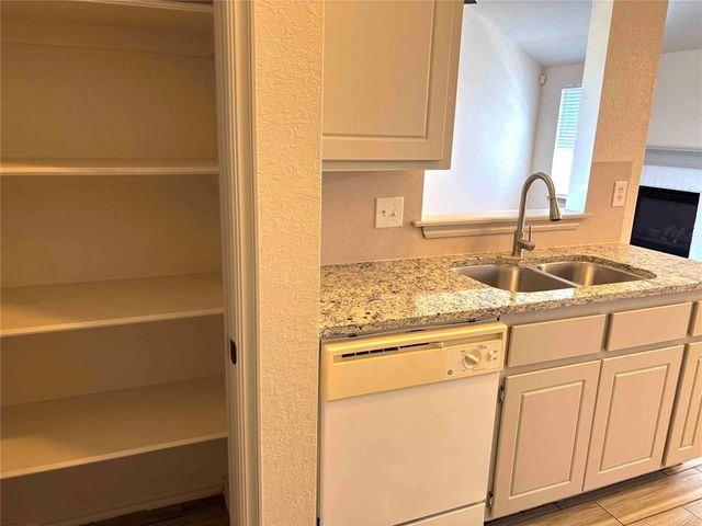 624 NW 21st Street, Moore, OK 73160