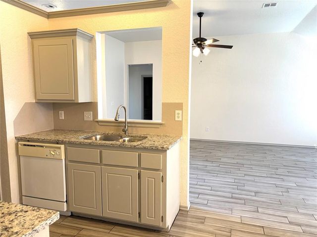 624 NW 21st Street, Moore, OK 73160