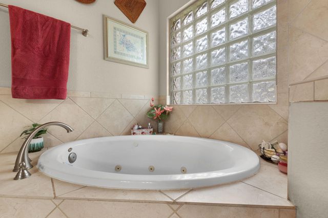 109 Camm Lary CIR, Burnet, TX 78611